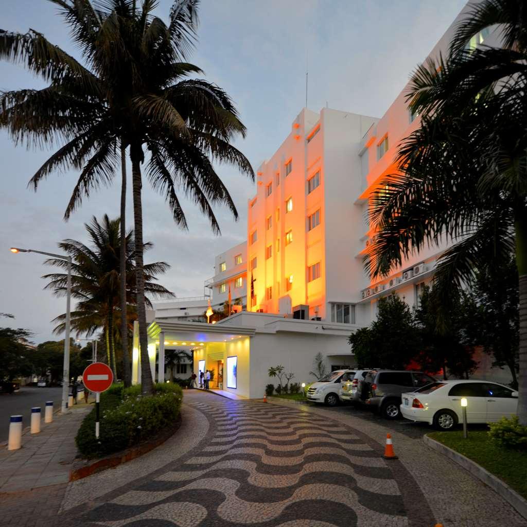 Hotel Cardoso Мапуто Екстериор снимка