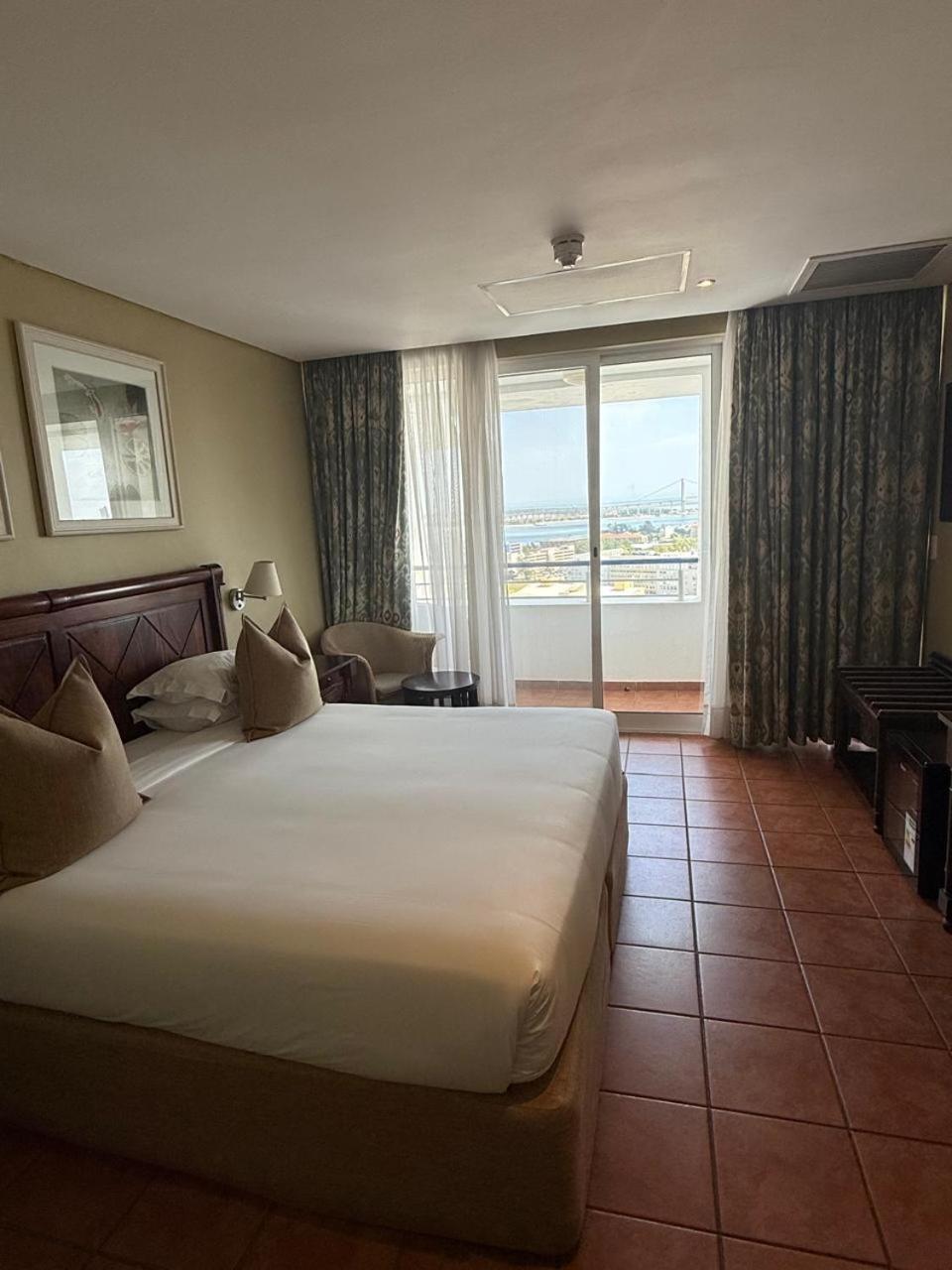 Hotel Cardoso Мапуто Екстериор снимка