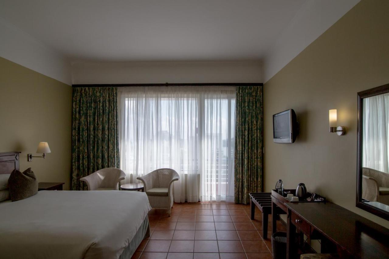 Hotel Cardoso Мапуто Екстериор снимка
